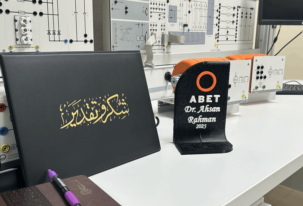 Recognition for academic leadership in engineering accreditation at UPM
